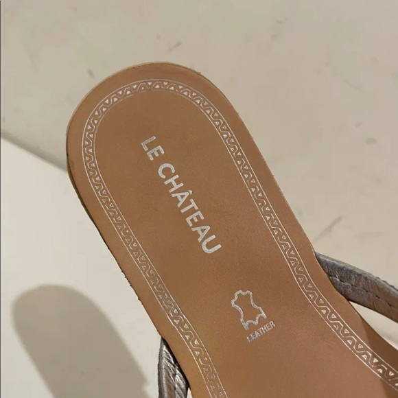Le Château — Genuine Leather Women Sandals — Size 8,5 - Picture 2 of 2